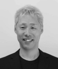 代表顔写真